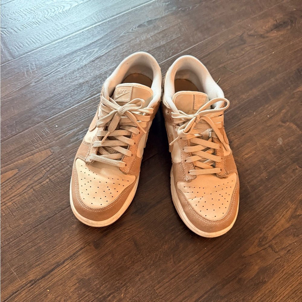 Nike Beige and Off-White Sneakers